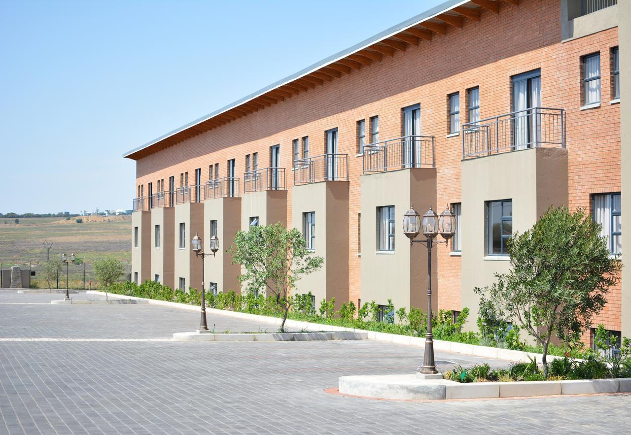 Regal Inn Hotel Midrand Extérieur photo